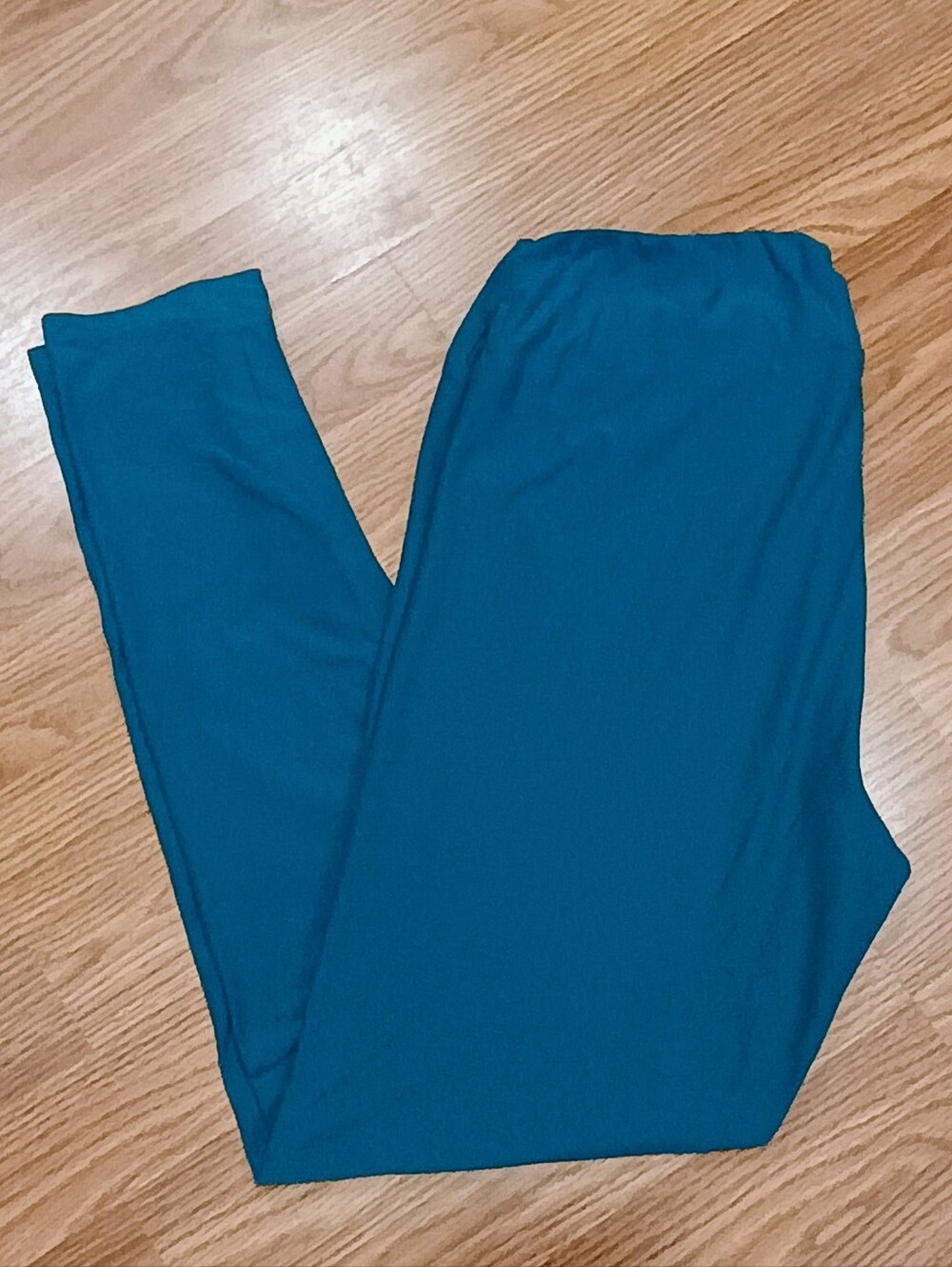LuLaRoe Buttery Soft Solid Teal Green Leggings Tall And Curvy TC - Picture 2 of 5